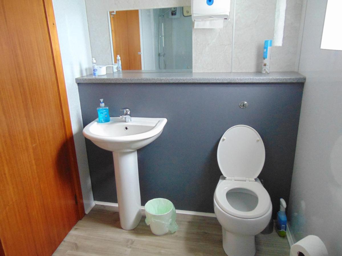 Macs Rooms Kilmuir  ภายนอก รูปภาพ